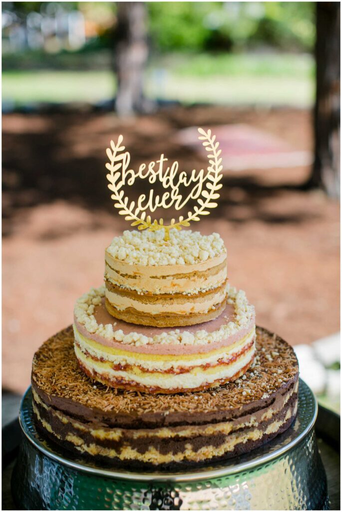 simple homeade wedding cake