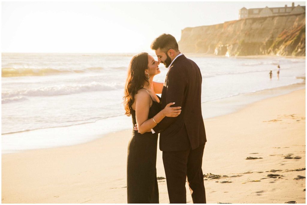 surprise-wedding-proposal-photos-from-cliff-ocean-half-moon-bay