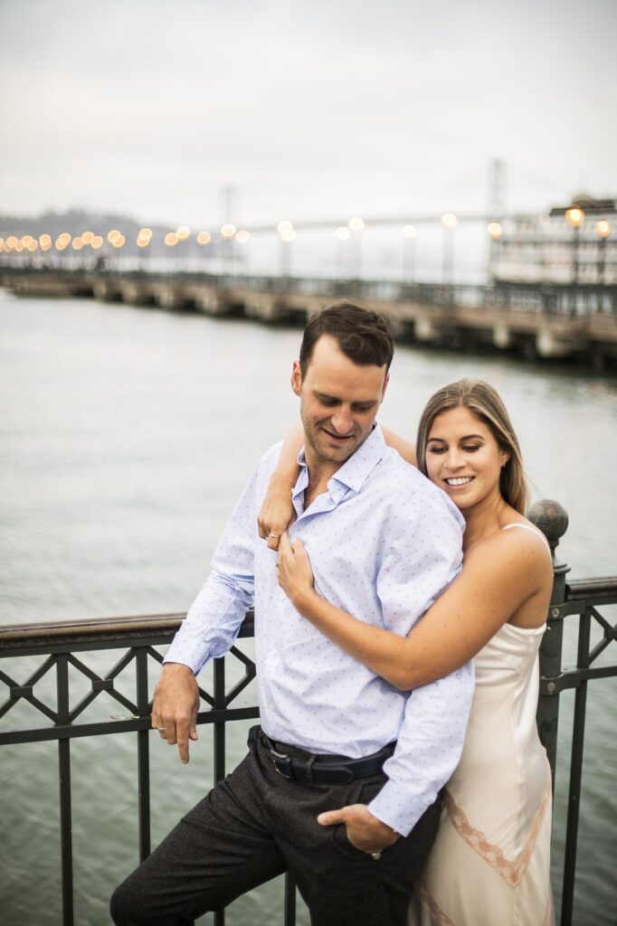 couples photos at pier 7 san francisco by Nightingale Photography