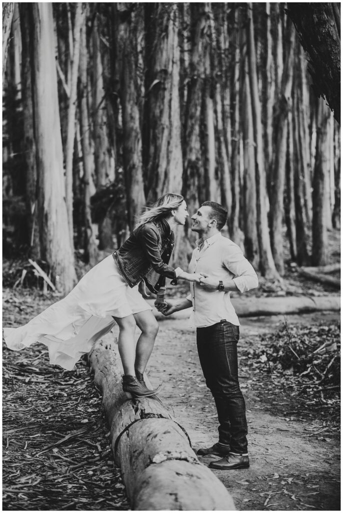 lovers-lane-engagement-pictures