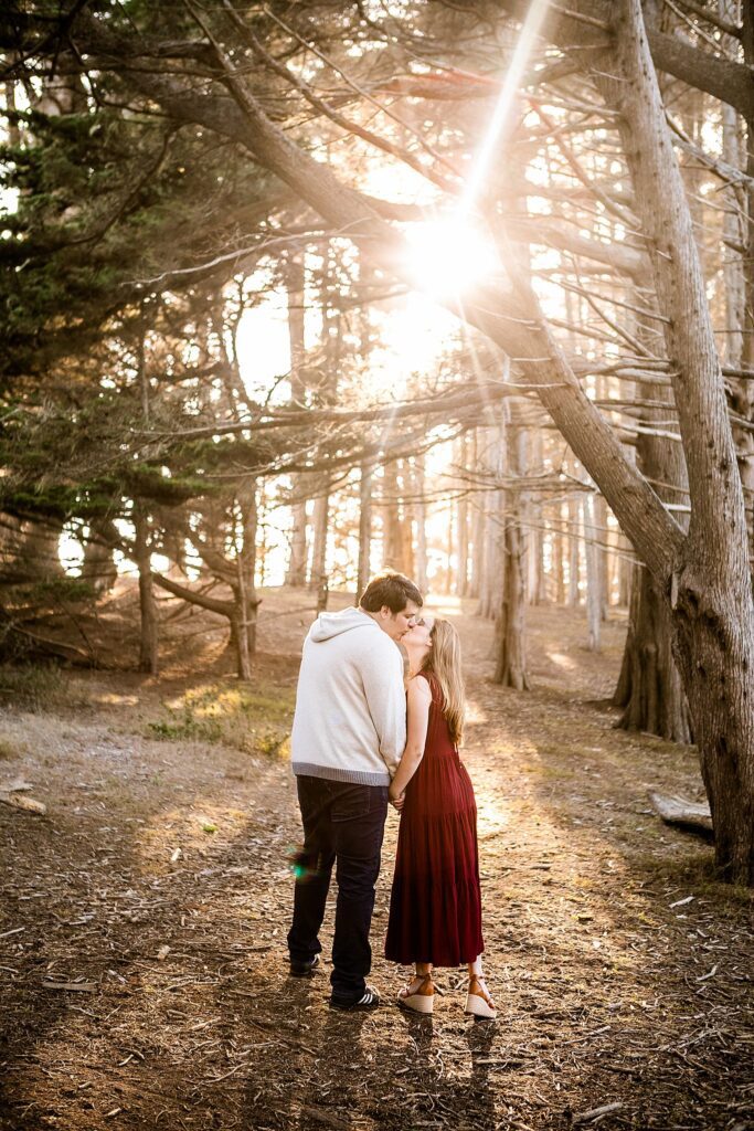 half-moon-bay-engagement-pictures_0077